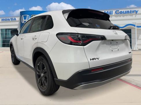 New 2026 Honda HR-V Sport image 3