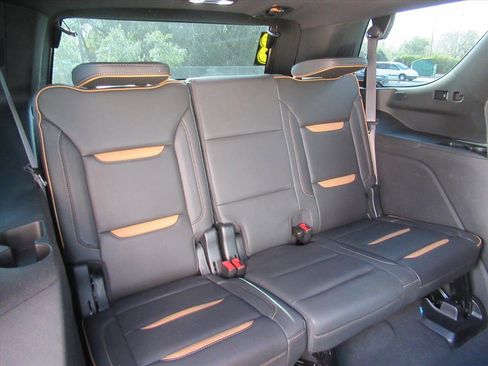 Used 2023 GMC Yukon AT4 image 33