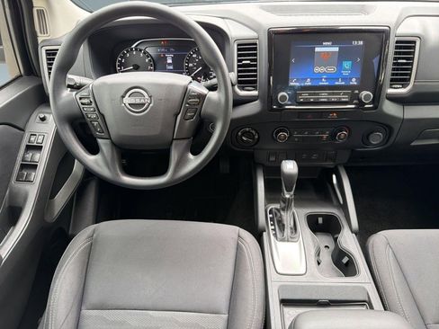 Used 2023 Nissan Frontier SV w/ Tow Package AWD/4WD image 28