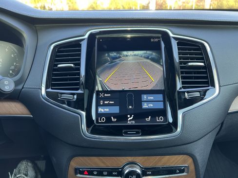 Used 2020 Volvo XC90 T6 Inscription w/ Protection Package image 25