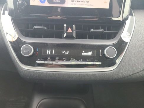 Used 2024 Toyota Corolla LE image 27