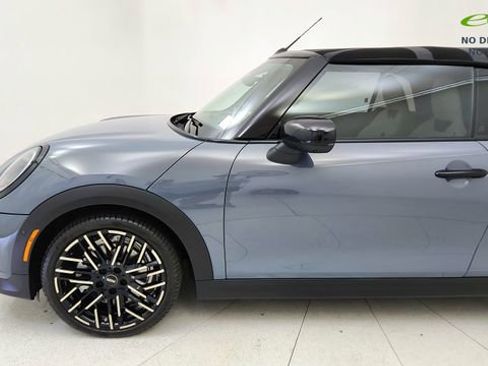 Used 2025 MINI Cooper S FWD image 9