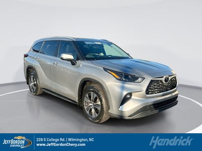 Used 2024 Toyota Highlander XLE