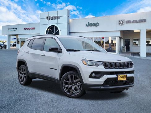 New 2026 Jeep Compass Latitude image 1