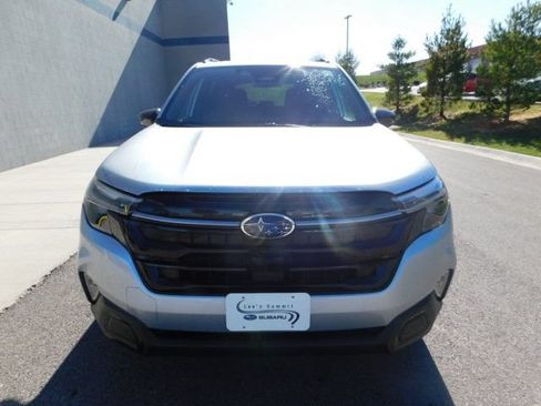 Used 2026 Subaru Forester Touring AWD/4WD image 8