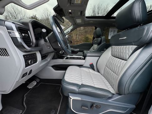 Used 2024 Ford F450 Limited w/ FX4 Off-Road Package image 9