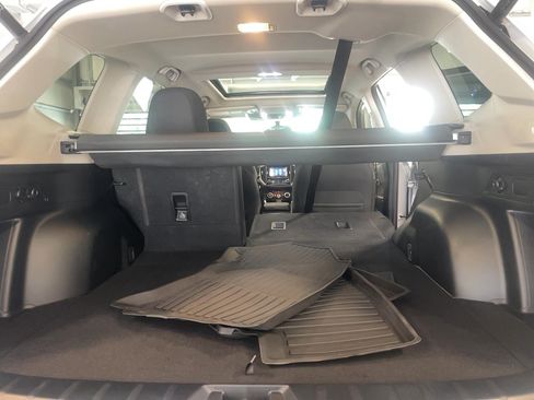 Used 2024 Subaru Forester Premium AWD/4WD image 15