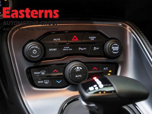 Used 2023 Dodge Challenger R/T w/ Plus Package image 20