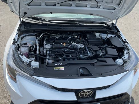 Used 2025 Toyota Corolla LE FWD image 21