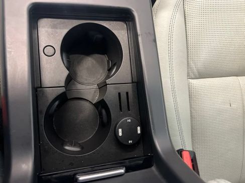 Used 2019 Land Rover Discovery Sport SE AWD/4WD image 23