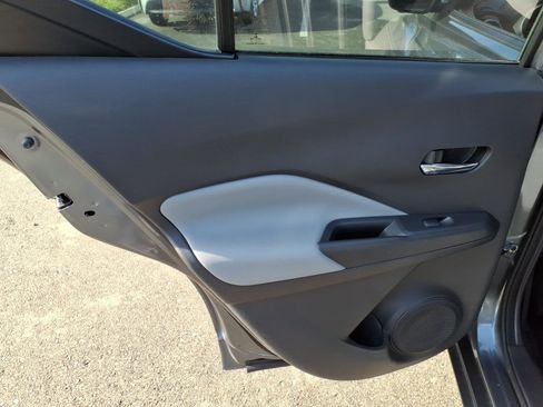 Certified 2021 Nissan Kicks SR w/ SR Premium Package FWD image 12