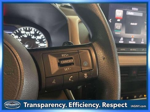 Certified 2021 Nissan Rogue SV image 23