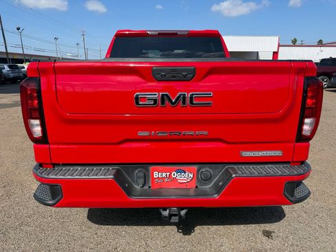Used 2022 GMC Sierra 1500 Elevation w/ LPO, Elevation Black Package RWD image 4