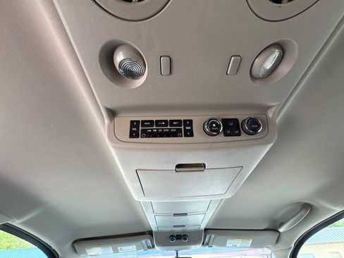 Used 2012 Nissan Armada SV AWD/4WD image 14