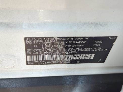 Used 2021 Toyota RAV4 XLE image 27