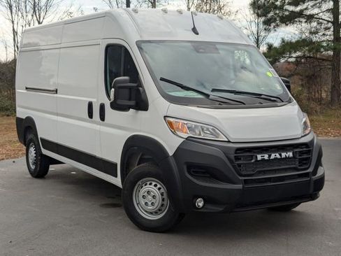New 2026 RAM ProMaster 2500 w/ Convenience Group image 2