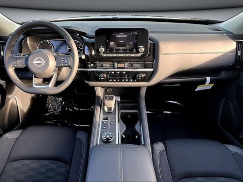 New 2025 Nissan Pathfinder SV w/ Cargo Package image 5