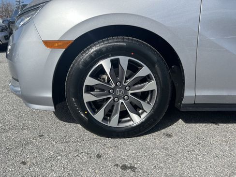 Used 2023 Honda Odyssey EX-L image 12