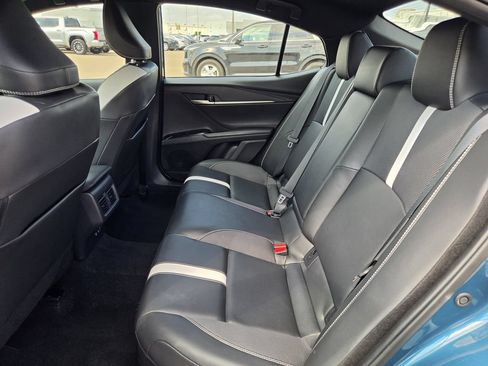 Used 2025 Toyota Camry SE FWD image 29