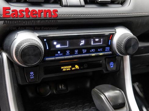 Used 2019 Toyota RAV4 LE w/ All Weather Liner Package AWD/4WD image 20