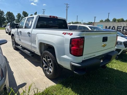 Used 2018 Chevrolet Silverado 1500 W/T w/ Trailering Package AWD/4WD image 2