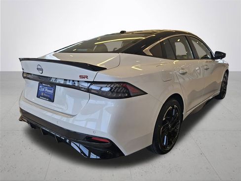 New 2026 Nissan Sentra SR w/ SR Premium Package FWD image 7
