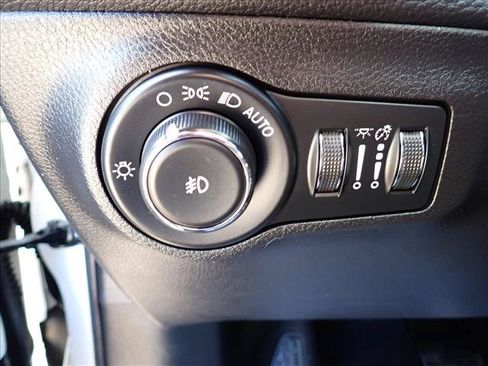 Used 2021 Jeep Compass Latitude w/ Convenience Group AWD/4WD image 15