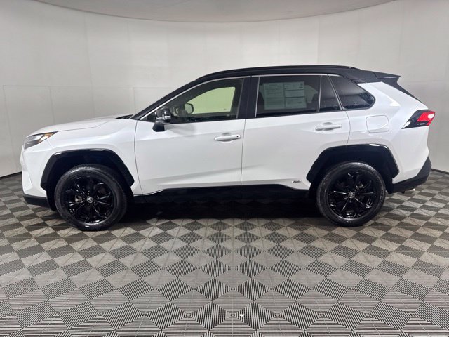 Used 2025 Toyota RAV4 XSE w/ Advanced Technology Package AWD/4WD image 7
