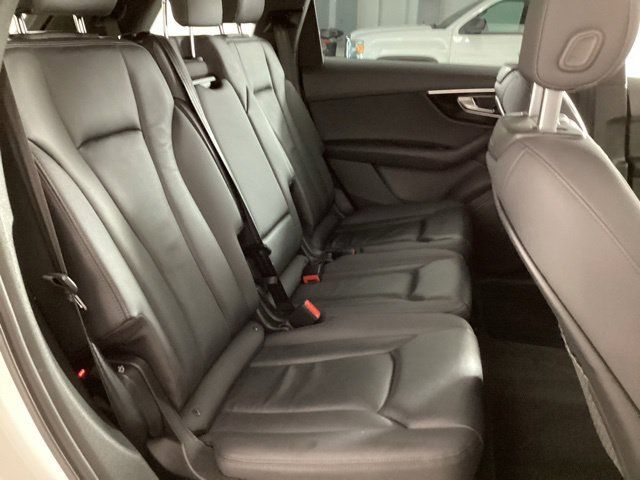 Used 2021 Audi Q7 3.0T Premium w/ Convenience Package AWD/4WD image 20