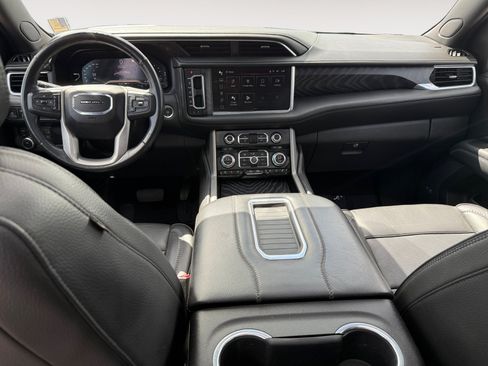 Used 2022 GMC Yukon Denali AWD/4WD image 15