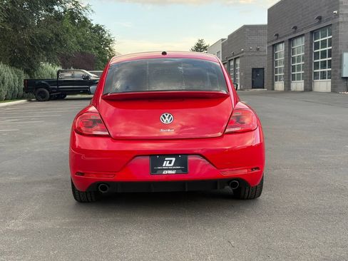 Used 2013 Volkswagen Beetle 2.0T FWD image 11