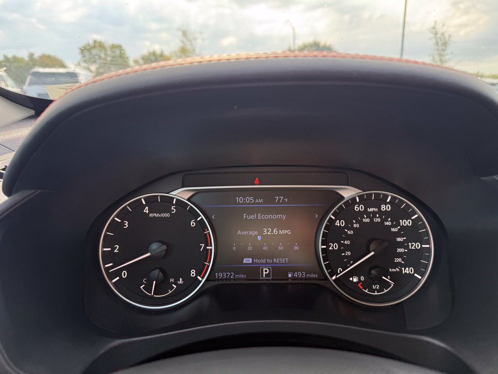 Used 2025 Nissan Altima 2.5 SR FWD image 14