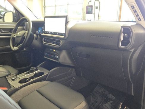 Used 2025 Ford Bronco Sport Big Bend w/ Convenience Package AWD/4WD image 4