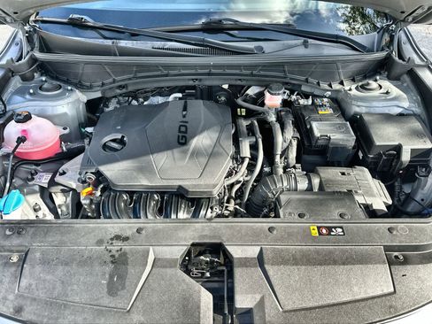 Used 2022 Hyundai Santa Cruz SEL image 13