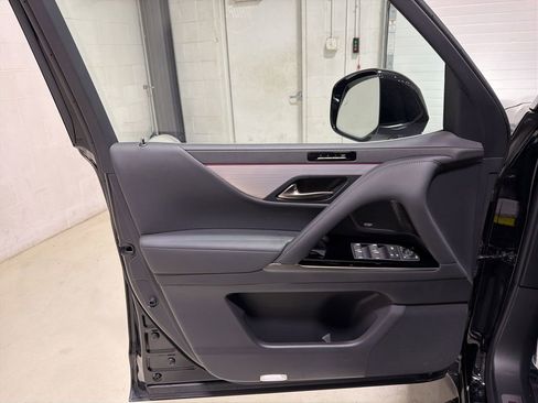 Used 2024 Lexus LX 600 F Sport AWD/4WD image 9