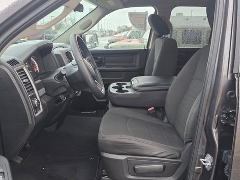 Used 2019 RAM 1500 Express w/ Express Value Package image 30