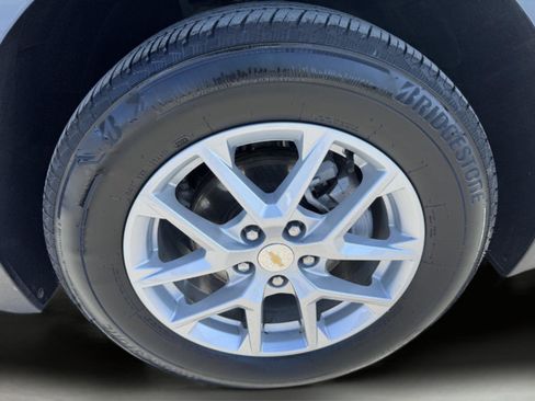 Used 2024 Chevrolet Equinox LS image 9