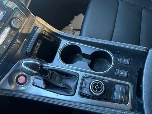 Used 2018 Nissan Maxima 3.5 SL FWD image 12
