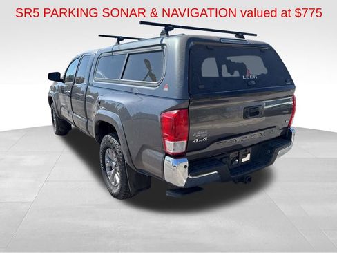 Used 2017 Toyota Tacoma SR5 w/ Tow Package image 6