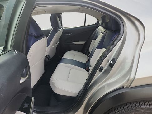 Used 2020 Lexus UX 250h w/ Premium Package image 8