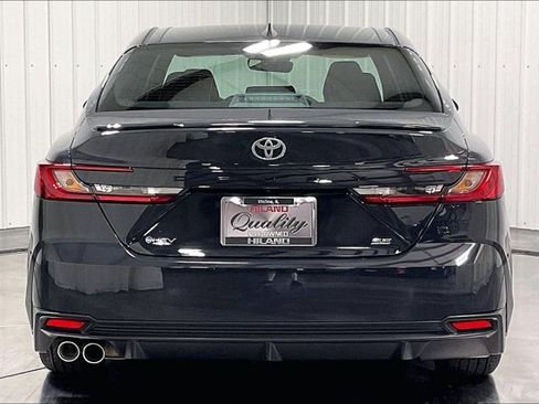 Used 2026 Toyota Camry SE w/ Multimedia Upgrade Package FWD image 4