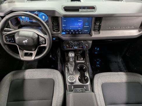 Used 2025 Ford Bronco Big Bend image 23