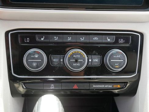 Certified 2022 Volkswagen Atlas SE AWD/4WD image 32