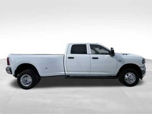 New 2026 RAM 3500 Tradesman AWD/4WD image 11