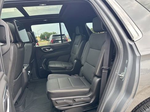 Used 2021 GMC Yukon SLT w/ SLT Luxury Plus Package AWD/4WD image 28