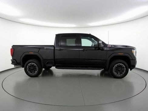 Used 2022 GMC Sierra 3500 AT4 w/ AT4 Premium Plus Package image 4