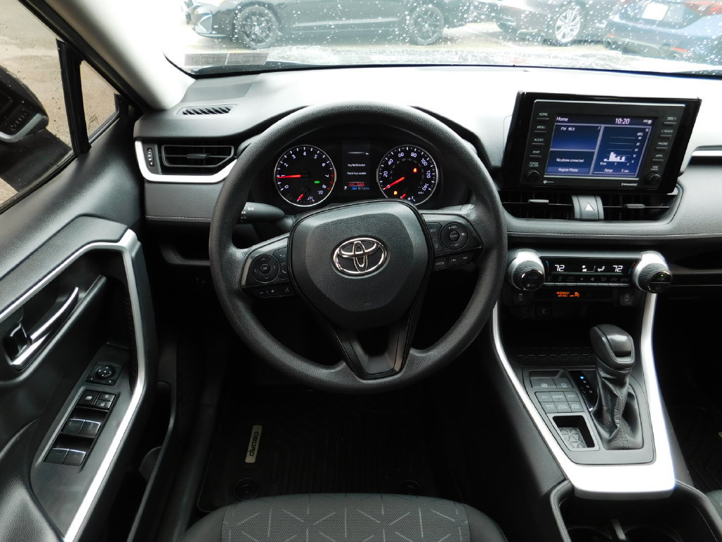 Used 2022 Toyota RAV4 XLE AWD/4WD image 17