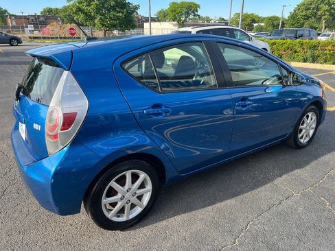 Used 2012 Toyota Prius C Three FWD image 10