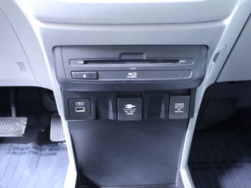Used 2023 Honda Odyssey Elite image 23