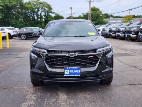 Used 2024 Chevrolet Trax RS FWD image 8